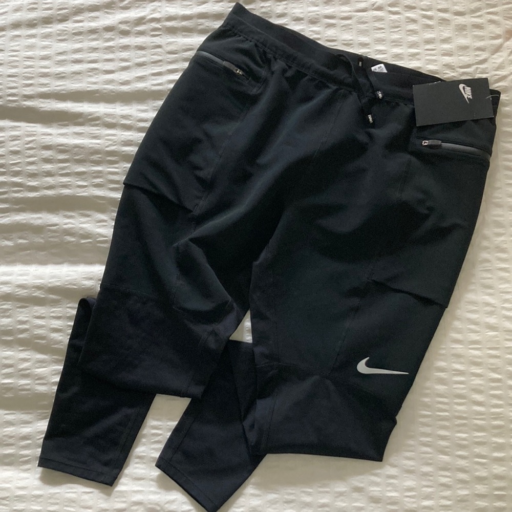 Nike | NWT | Dri-Fit Running pants | women’s small | jogging pants
